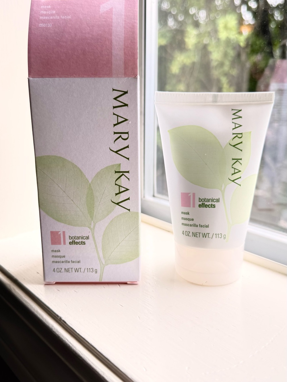 Mary Kay Botanical Effects Mask — White, Pink & Green Packaging